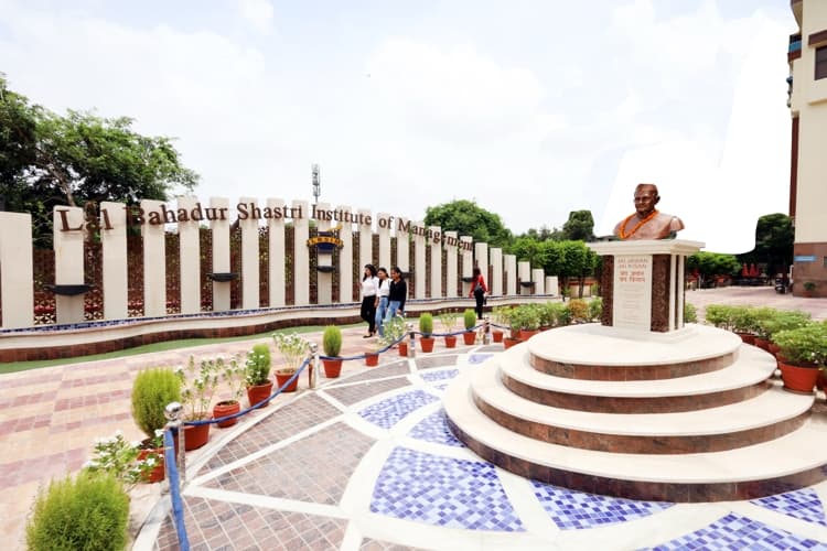 LBSIM Delhi Main Building photo 5